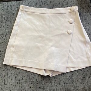 Babaton shorts
